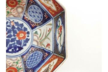 江戸期?　大明成化年製　伊万里　金襴手　色絵　染付　約13cm　4.2寸　繊細に描かれた多様な図柄が食卓に彩を与える小鉢2客セット(巻物、草花、八角、深鉢、深皿、和皿、和食器、四寸二分)(R-071502)