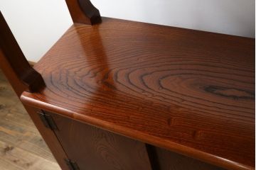 和製ビンテージ　美品!!　最高級!!　黒田辰秋インスパイア作品　指物職人手造り　総欅(ケヤキ)材　拭き漆塗り　美しい杢目が上質な和の雰囲気を演出する隠し収納付き飾り棚(茶棚、収納棚、サイドボード、店舗什器、ヴィンテージ)(定価約170万円)(R-071504)