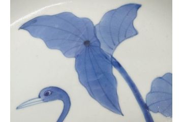 上手物　江戸期　古伊万里　富貴長春　染付　約31cm　1尺皿　大胆に絵付けされた鳥たちが味わい深い魅力を放つ大皿(鶴?、ツル?、鷺?、サギ?、和皿、和食器、一尺)(R-071506)