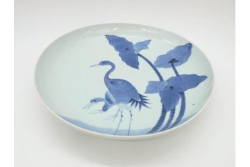 上手物　江戸期　古伊万里　富貴長春　染付　約31cm　1尺皿　大胆に絵付けされた鳥たちが味わい深い魅力を放つ大皿(鶴?、ツル?、鷺?、サギ?、和皿、和食器、一尺)(R-071508)