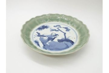 江戸期　太明成化年製　古伊万里　青磁　染付　約27cm　8.9寸　優しい色合いが上品な和の雰囲気を醸し出す大皿(人物、馬、和皿、和食器、八寸九分)(R-071509)