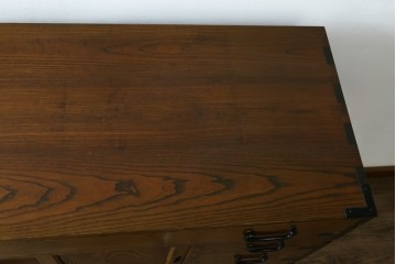 中古　美品　高級品　国産　職人手造り品　三方欅(ケヤキ)材　引き出し10杯の収納箪笥　(R-071510)