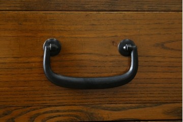 中古　美品　高級品　国産　職人手造り品　三方欅(ケヤキ)材　引き出し10杯の収納箪笥　(R-071510)