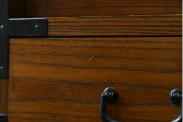 中古　美品　高級品　国産　職人手造り品　三方欅(ケヤキ)材　引き出し10杯の収納箪笥　(R-071510)