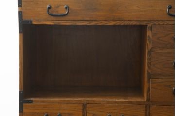 中古　美品　高級品　国産　職人手造り品　三方欅(ケヤキ)材　引き出し10杯の収納箪笥(チェスト、ドロワー、和タンス)(R-071510)