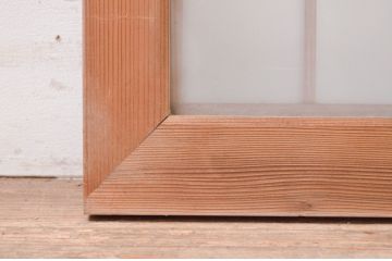 アンティーク建具　片面ガラス　和の雰囲気を高める松の彫刻入り欄間1枚(明り取り、明かり取り)(R-071529)