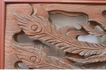 アンティーク建具　欅(ケヤキ)材　躍動感ある鳳凰が魅力的な彫刻欄間1枚(明り取り、明かり取り)(R-071531)