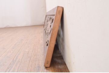 アンティーク建具　欅(ケヤキ)材　躍動感ある鳳凰が魅力的な彫刻欄間1枚(明り取り、明かり取り)(R-071531)