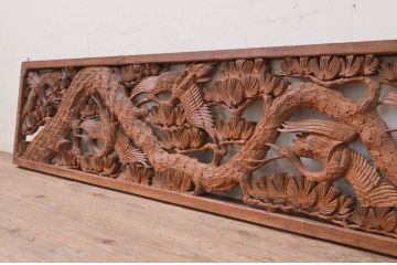 アンティーク建具　花梨(カリン)材　松と鶴の彫刻が風情を感じる両面彫刻欄間1枚(明り取り、明かり取り)(R-071534)