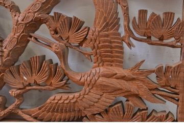 アンティーク建具　花梨(カリン)材　松と鶴の彫刻が風情を感じる両面彫刻欄間1枚(明り取り、明かり取り)(R-071534)