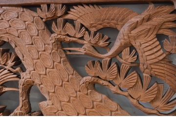 アンティーク建具　花梨(カリン)材　松と鶴の彫刻が風情を感じる両面彫刻欄間1枚(明り取り、明かり取り)(R-071534)