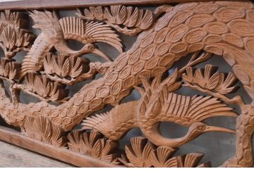 アンティーク建具　花梨(カリン)材　松と鶴の彫刻が風情を感じる両面彫刻欄間1枚(明り取り、明かり取り)(R-071534)
