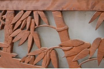 アンティーク建具　片面ガラス　吉祥の象徴とされる松竹梅の彫刻欄間1枚(明り取り、明かり取り)(R-071537)