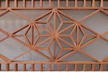 アンティーク建具　片面ガラス　品のあるデザインが魅力的な組子入り筬欄間1枚(明り取り、明かり取り、オサランマ、おさらんま)(R-071540)