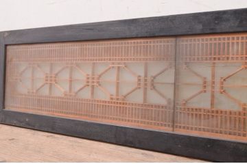 アンティーク建具　両面ガラス　黒縁がアクセントの組子入り筬欄間1枚(明り取り、明かり取り、オサランマ、おさらんま)(R-071541)