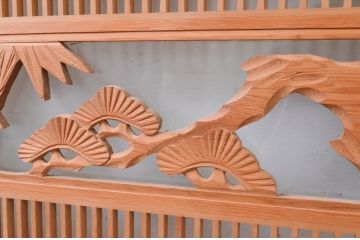 アンティーク建具　片面ガラス入り　格子と松竹梅の彫刻が素敵な欄間2枚セット(明かり取り、明り取り)(R-071564)
