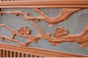 アンティーク建具　片面ガラス入り　格子と松竹梅の彫刻が素敵な欄間2枚セット(明かり取り、明り取り)(R-071564)