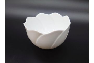 希少　ドイツ　マイセン　Meissen　透き通るような白色となめらかなデザインが素敵なボウル(洋食器)(R-071570)