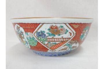 江戸後期　古伊万里　錦手　金彩　色絵　窓絵　鶴に仙人図　約28cm　9寸　色鮮やかな珍しい図柄に目を惹かれてしまう深鉢(人物、大鉢、丼、深皿、和食器、共箱付き、九寸)(R-071572)