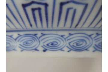 江戸後期　古伊万里　錦手　金彩　色絵　窓絵　鶴に仙人図　約28cm　9寸　色鮮やかな珍しい図柄に目を惹かれてしまう深鉢(人物、大鉢、丼、深皿、和食器、共箱付き、九寸)(R-071572)