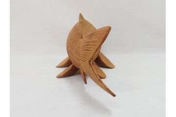 彫刻師二代目　川原啓秀(傳三)　金彩　細部まで凝った彫りが美しくリアルに表現された木彫り「鯉」(コイ、置き物、木製、共箱付き)(R-071573)