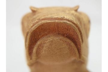 彫刻師二代目　川原啓秀(傳三)　金彩　細部まで凝った彫りが美しくリアルに表現された木彫り「鯉」(コイ、置き物、木製、共箱付き)(R-071573)