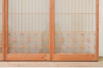アンティーク建具　両面ガラス　和モダンな雰囲気づくりにおすすめの組子入り書院戸4枚セット(窓、引き戸、ガラス戸)(R-071586)