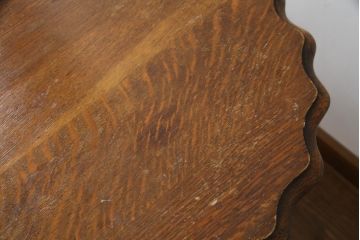 イギリスアンティーク　オーク材　脚のデザインが美しいツイストレッグのバタフライテーブル(エクステンションテーブル、ダイニングテーブル、2人掛け、4人掛け、食卓、英国)(R-071590)