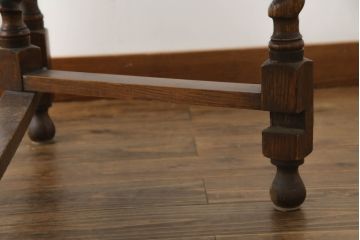 イギリスアンティーク　オーク材　脚のデザインが美しいツイストレッグのバタフライテーブル(エクステンションテーブル、ダイニングテーブル、2人掛け、4人掛け、食卓、英国)(R-071590)