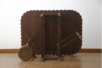 イギリスアンティーク　オーク材　脚のデザインが美しいツイストレッグのバタフライテーブル(エクステンションテーブル、ダイニングテーブル、2人掛け、4人掛け、食卓、英国)(R-071590)