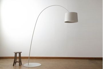 中古　美品!!　 FOSCARINI(フォスカリー二)　TWIGGY/F-GY　デザイン性と実用性を兼ね備えたお洒落なフロアライト(フロアランプ、スタンドライト、照明)(定価約30万円)(R-071597)