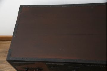和製アンティーク　高級品!!　古民具・骨董　総桐材　希少!鳳凰の特大金具が素晴らしい佐渡小木箪笥ローボード(佐渡箪笥、和タンス、芸者箪笥、総桐箪笥、総桐たんす、衣装箪笥、整理たんす、時代箪笥、引き出し、ローチェスト、テレビ台、テレビボード)(R-071600)