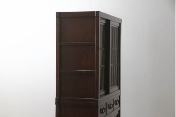 中古　美品　上質な和の空間を演出する二段重ね水屋箪笥(食器棚、茶タンス、キャビネット、収納棚、戸棚)(R-071601)