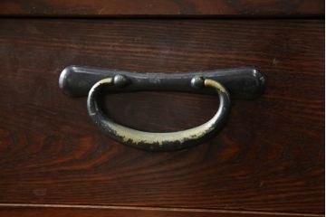 中古　美品　上質な和の空間を演出する二段重ね水屋箪笥(食器棚、茶タンス、キャビネット、収納棚、戸棚)(R-071601)