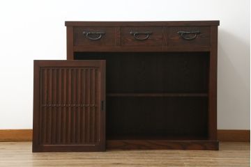中古　美品　上質な和の空間を演出する水屋箪笥サイドボード(サイドキャビネット、収納棚、戸棚、食器棚、茶箪笥)(R-071603)