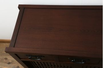 中古　美品　上質な和の空間を演出する水屋箪笥サイドボード(サイドキャビネット、収納棚、戸棚、食器棚、茶箪笥)(R-071603)