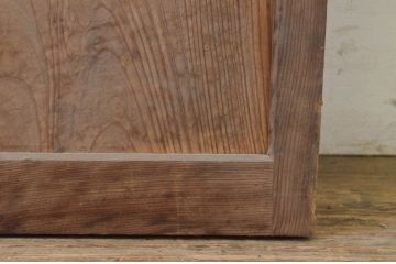 アンティーク建具　杉材　どこか懐かしい雰囲気を感じるガラス入り扉1枚(木製扉、ドア)(R-071617)