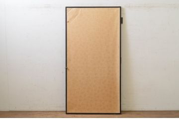 アンティーク建具　片面紙張り　杉材　経年を感じさせる木味が魅力的な一枚板のドア1枚(木製扉)(R-071619)