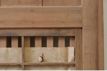 アンティーク建具　裏障子付き　時を経た風合いが味わい深い格子帯戸1枚(格子戸、木製扉)(R-071622)