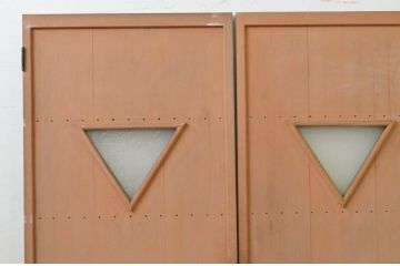 アンティーク建具　ペイント仕上げ限定　古いペイントのレトロな両開きドア1対2枚セット(扉、木製扉)(R-071626)