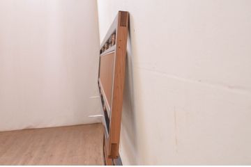 アンティーク建具　高級品!!　上手物!!　黒漆枠　上品な彫刻と繊細な格子が素敵な欄間2枚セット(明かり取り、明り取り)(R-071661)