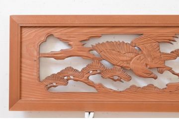 アンティーク建具　和の雰囲気を高める松と鷹の彫刻欄間2枚セット(明り取り、明かり取り)(R-071670)