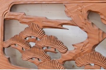 アンティーク建具　和の雰囲気を高める松と鷹の彫刻欄間2枚セット(明り取り、明かり取り)(R-071670)