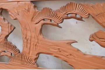 アンティーク建具　和の雰囲気を高める松と鷹の彫刻欄間2枚セット(明り取り、明かり取り)(R-071670)