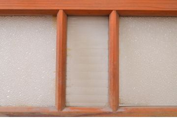 アンティーク建具　どこか懐かしい雰囲気を醸し出すガラス欄間2枚セット(明り取り、明かり取り、ランマ)(R-071676)