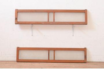 アンティーク建具　どこか懐かしい雰囲気を醸し出すガラス欄間2枚セット(明り取り、明かり取り、ランマ)(R-071676)
