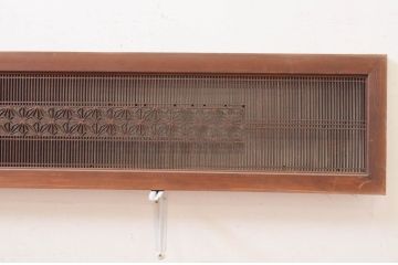 アンティーク建具　品のあるデザインが魅力的な組子入り筬(オサ)欄間2枚セット(明り取り、明かり取り、オサランマ)(R-071682)
