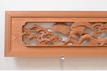 アンティーク建具　生命力に溢れた鷲と松が目を惹く両面彫刻欄間2枚セット(明り取り、明かり取り)(R-071683)