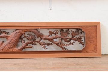 アンティーク建具　松竹梅　和の空間を演出する彫刻欄間2枚セット(明り取り、明かり取り、ランマ)(R-071684)