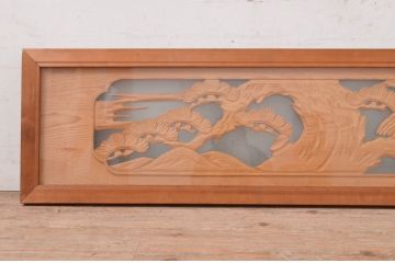 アンティーク建具　両面ガラス　松と鷹の彫刻が見事な彫刻欄間2枚セット(明かり取り、明り取り、らんま)(R-071687)